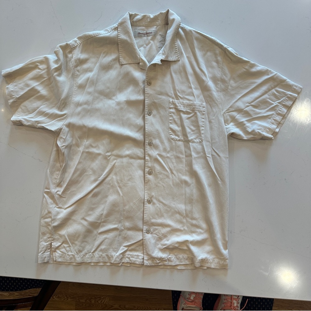 Tommy Bahama 100% Silk Cream Short Sleeve Shirt
